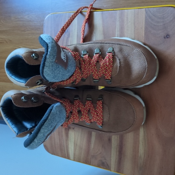 Sorel Brown Lace-Up Winter Boots, Sz 9 - Picture 3 of 6